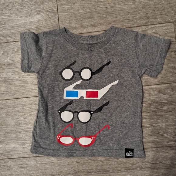 Whistle and flute glasses t shirt 12-18 months - Picture 1 of 1